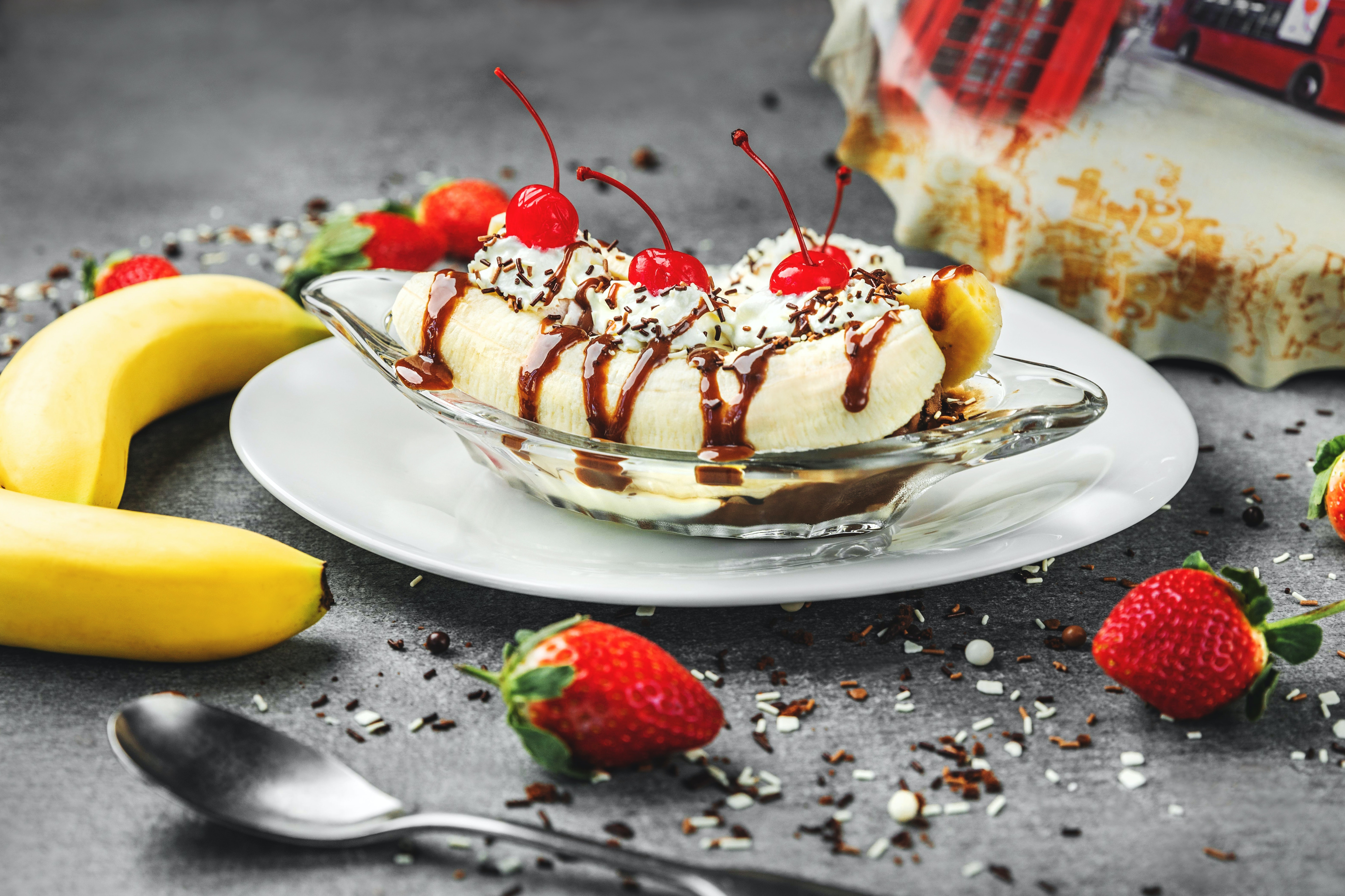 Classic banana split recipe